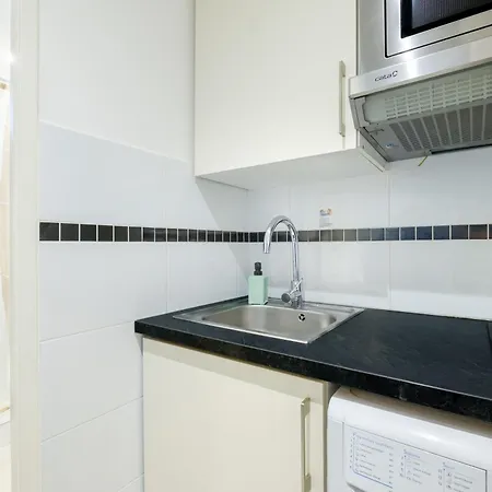 Pour 3 A Appartement